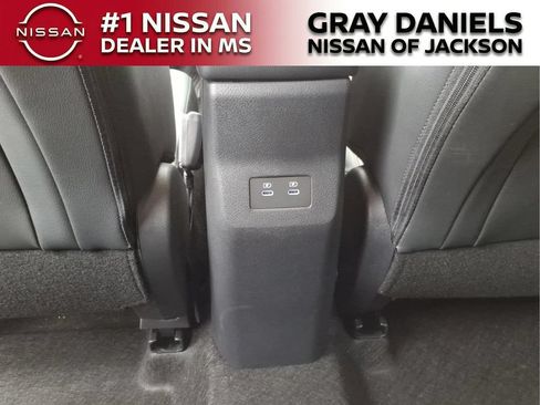 Certified 2025 Nissan Kicks SR AWD/4WD image 15