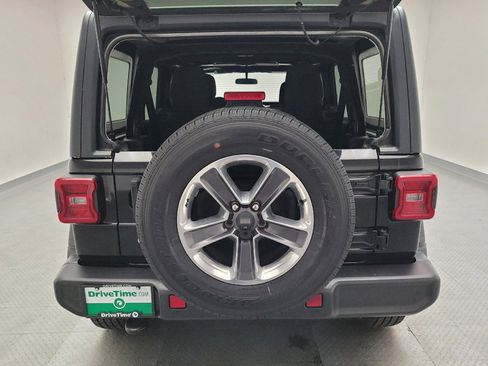Used 2019 Jeep Wrangler Unlimited Sahara w/ Safety Group AWD/4WD image 29