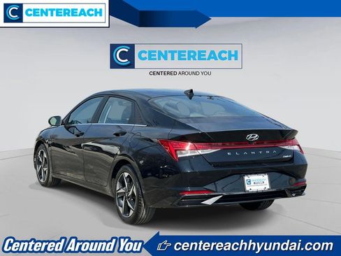 Used 2023 Hyundai Elantra Limited image 5