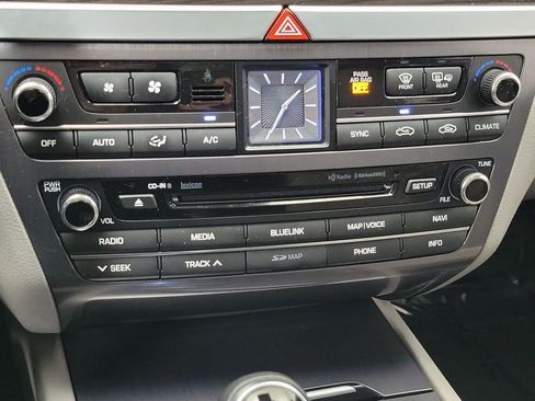 Used 2017 Genesis G80 3.8 w/ Option Group 02 image 16