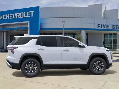 New 2026 Chevrolet Equinox LT image 5