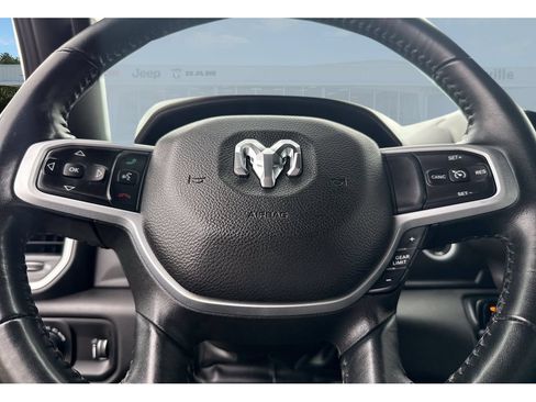 Used 2022 RAM 1500 Big Horn AWD/4WD image 14
