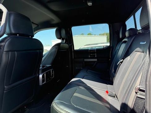 Used 2022 Ford F450 Platinum w/ FX4 Off-Road Package image 5