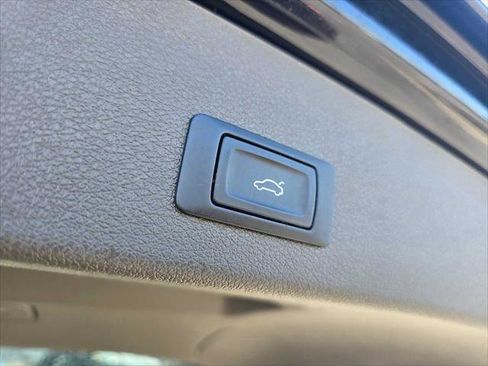 Used 2017 Audi Q5 2.0T Premium image 19