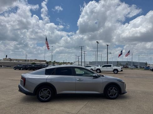 Used 2025 Kia K4 FWD image 24