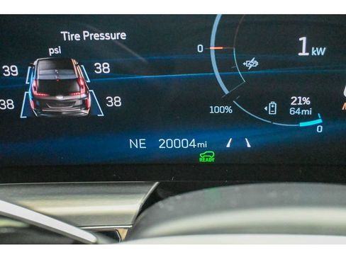 Certified 2024 Cadillac Lyriq Luxury AWD/4WD image 41
