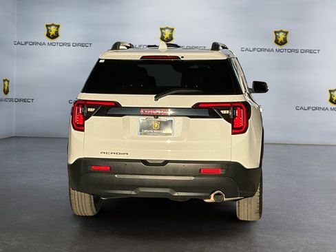 Used 2021 GMC Acadia SLE w/ Elevation Edition FWD image 4