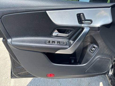 Used 2025 Mercedes-Benz CLA 250 image 17