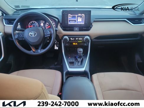 Used 2020 Toyota RAV4 LE w/ All Weather Liner Package AWD/4WD image 18