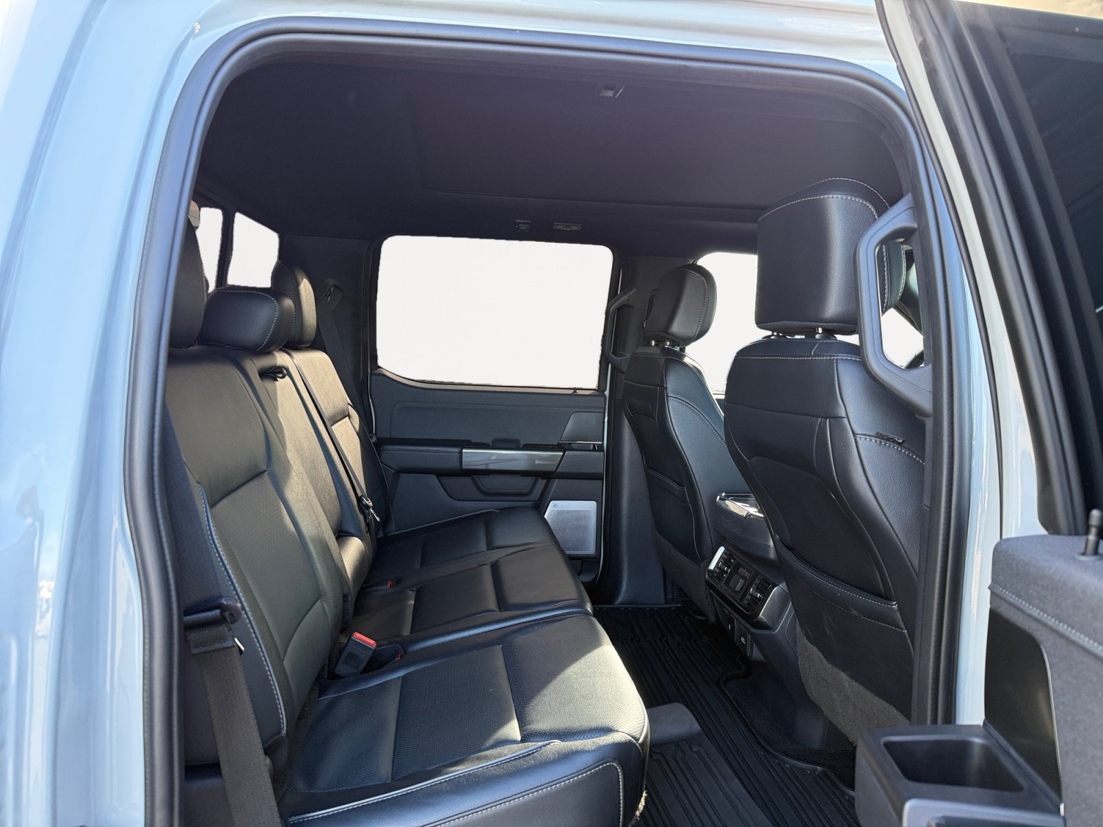 Used 2023 Ford F150 Lariat w/ Equipment Group 502A High AWD/4WD image 18