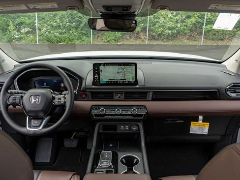 New 2025 Honda Pilot Elite image 20