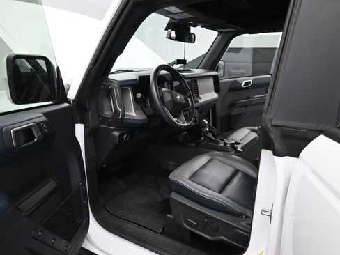 Used 2024 Ford Bronco Outer Banks w/ Sasquatch Package AWD/4WD image 15