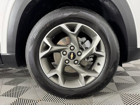 Used 2026 Chevrolet Trax LT FWD image 43