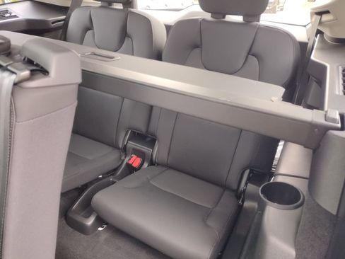 New 2026 Volvo XC90 B6 Plus w/ Protection Package image 17