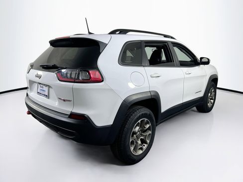 Used 2022 Jeep Cherokee Trailhawk w/ Premium Leather Package AWD/4WD image 5