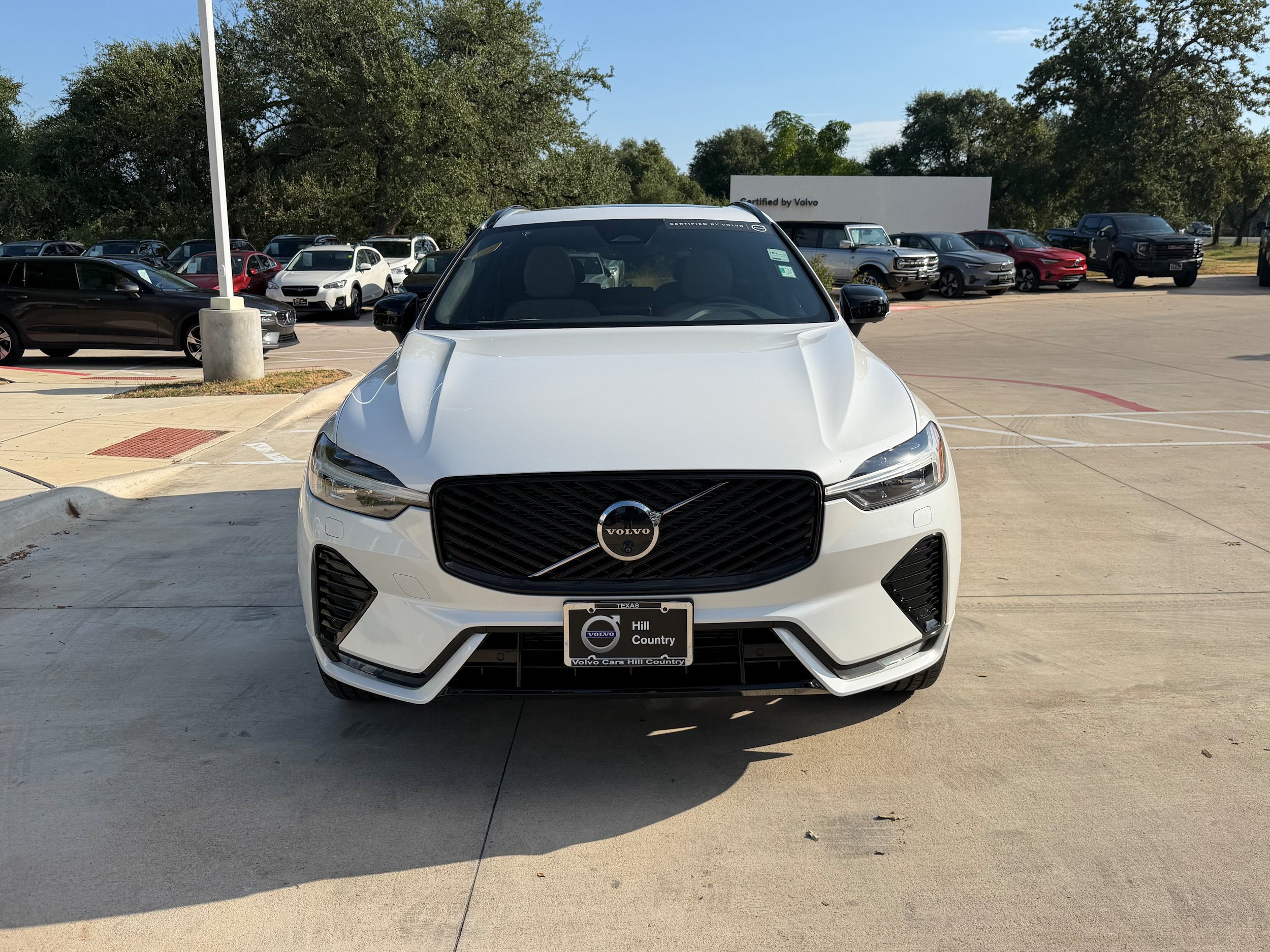 Certified 2026 Volvo XC60 B5 Plus w/ Climate Package PRO AWD/4WD image 8