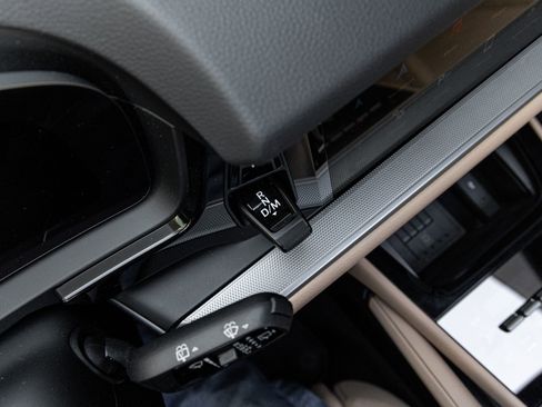 Certified 2025 Porsche Cayenne image 19