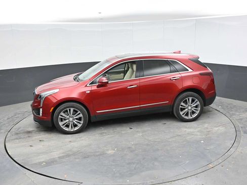Used 2024 Cadillac XT5 Premium Luxury w/ Technology Package AWD/4WD image 14