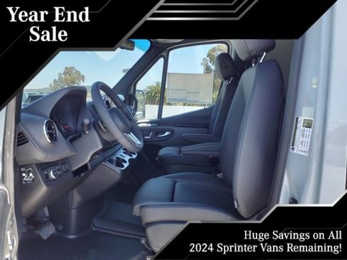New 2024 Mercedes-Benz Sprinter 144 Cargo image 14