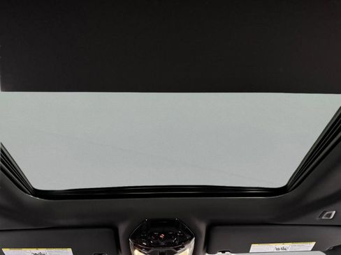 New 2026 BMW 540i xDrive w/ M Sport Package image 13