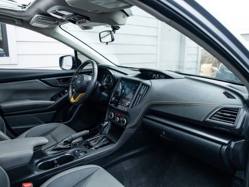 Used 2022 Subaru Crosstrek 2.5i Sport w/ Moonroof Package AWD/4WD image 20