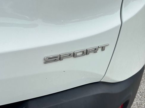 Used 2020 Jeep Renegade Sport AWD/4WD image 3