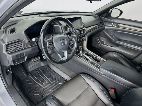 Used 2018 Honda Accord Sport image 29