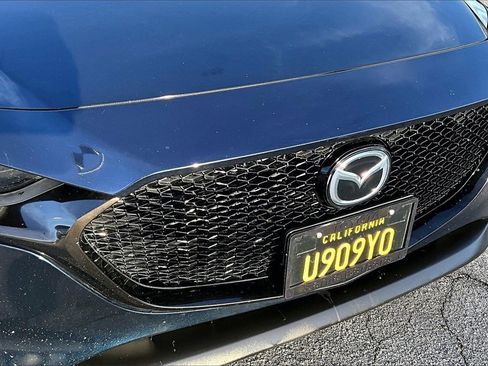 Used 2019 MAZDA MAZDA3 Hatchback image 32