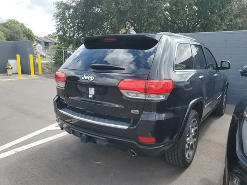 Used 2021 Jeep Grand Cherokee Overland AWD/4WD image 5