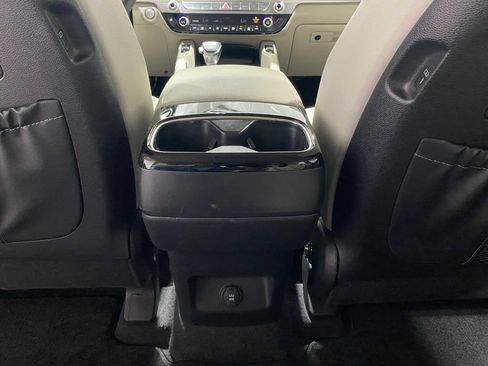 Used 2024 Kia Telluride EX w/ EX Captain's Chair Package AWD/4WD image 14