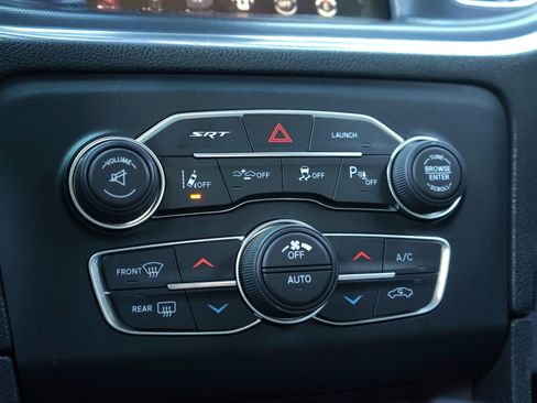 Used 2016 Dodge Charger SRT w/ Harman/Kardon Audio Group image 26