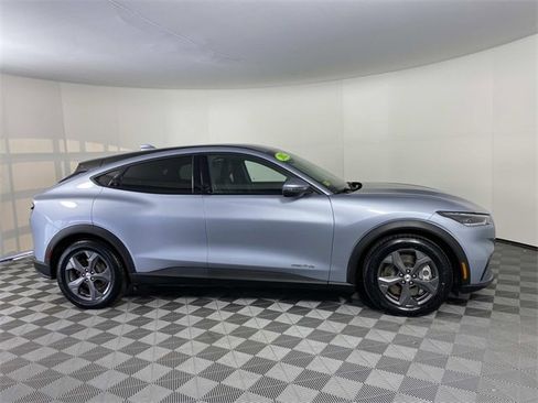 Used 2022 Ford Mustang Mach-E Select image 10