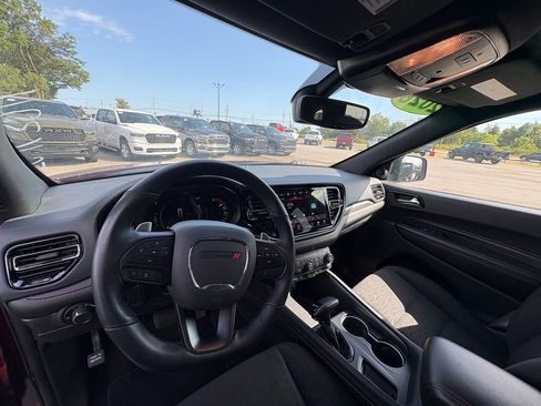 Used 2025 Dodge Durango GT AWD/4WD image 14