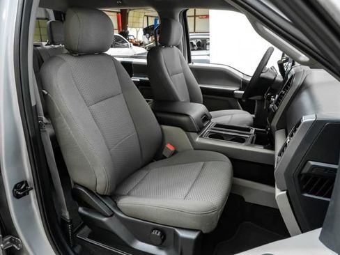 Used 2020 Ford F150 XLT image 39