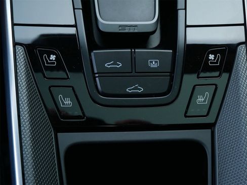 Used 2020 Porsche 911 Carrera S image 12