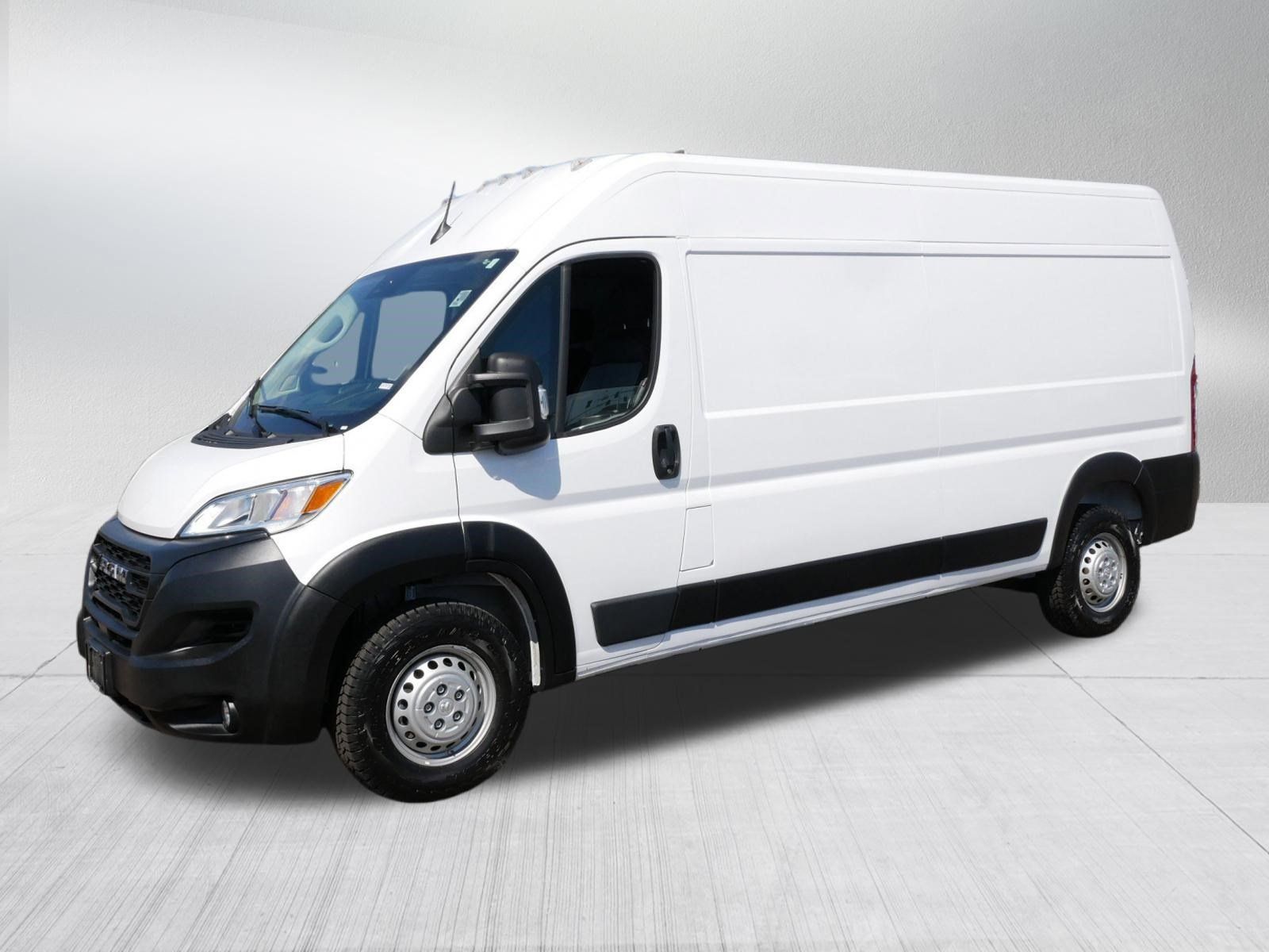 Used 2026 RAM ProMaster 2500 w/ Convenience Group FWD image 4