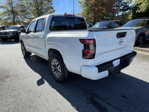 New 2026 Nissan Frontier SV w/ SV Convenience Package RWD image 4