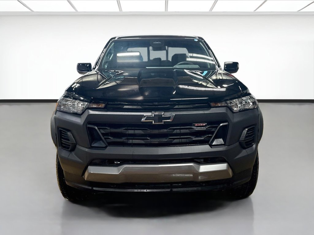 New 2026 Chevrolet Colorado Trail Boss AWD/4WD image 2