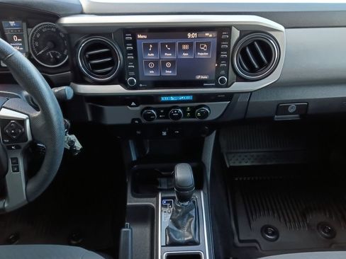 Used 2022 Toyota Tacoma SR5 image 3