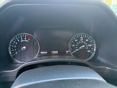 Used 2021 Ford Expedition Limited image 15