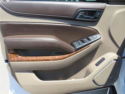 Used 2016 Chevrolet Suburban LTZ image 42