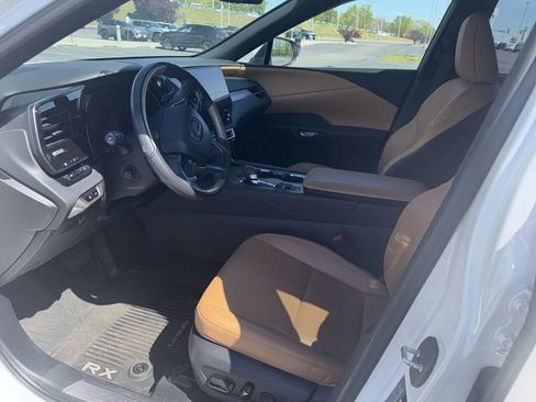 Used 2023 Lexus RX 350 Premium w/ Accessory Package image 5