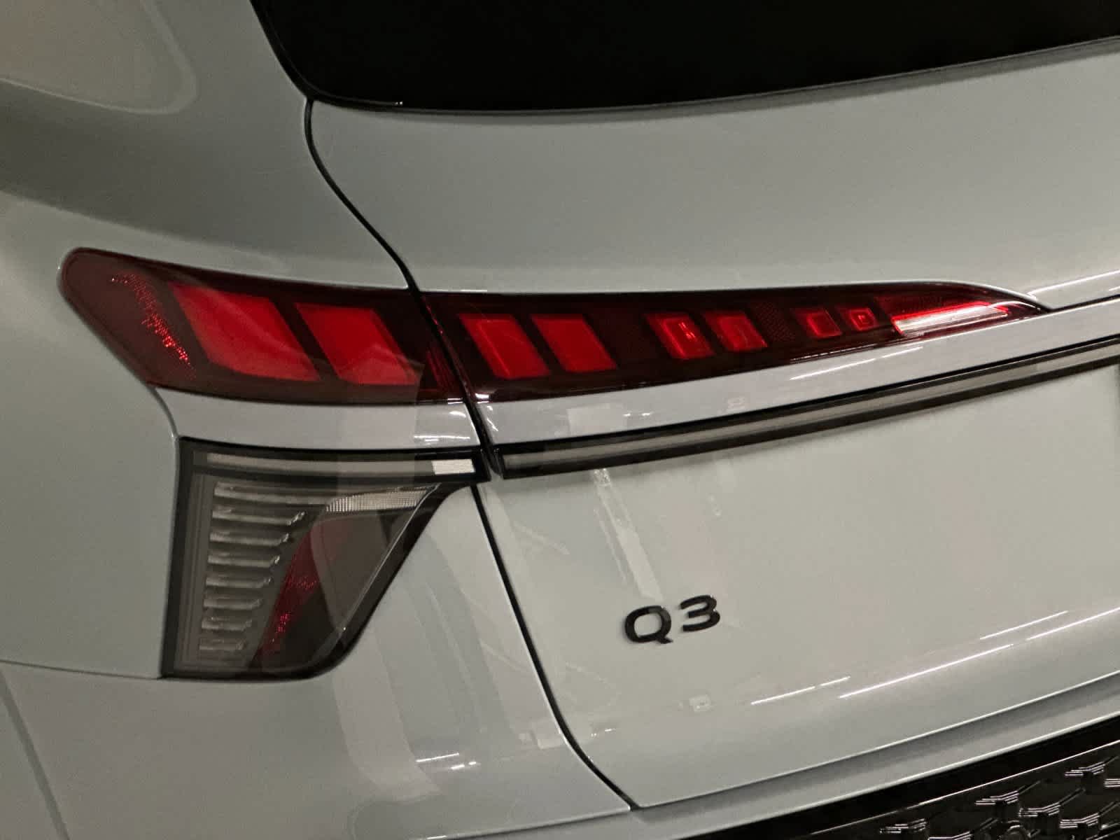 New 2026 Audi Q3 quattro 2.0T AWD/4WD image 29