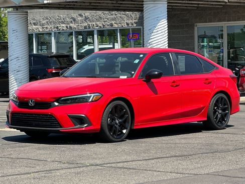 Used 2023 Honda Civic Sport image 8