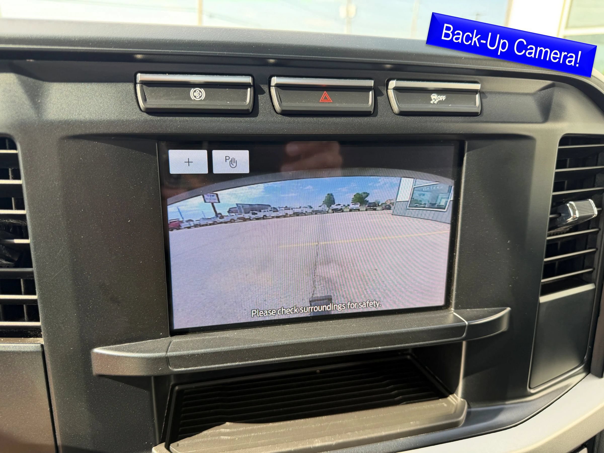 Used 2024 Ford F550 4x4 Regular Cab Super Duty image 3