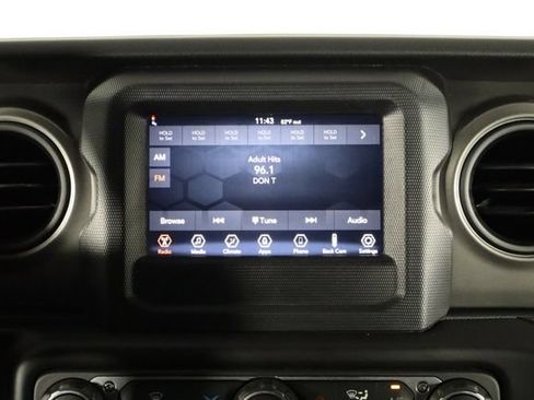 Used 2022 Jeep Wrangler Unlimited Sport AWD/4WD image 25