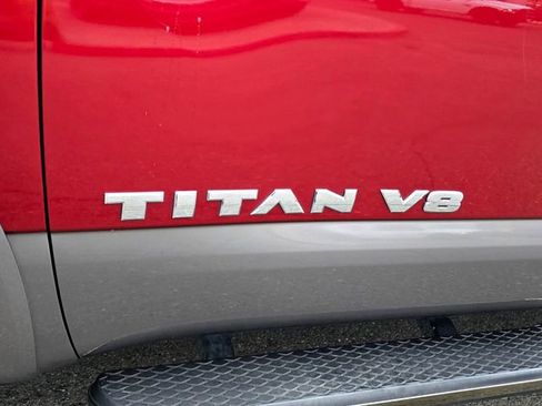 Used 2019 Nissan Titan Platinum Reserve image 30