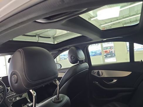 Used 2018 Mercedes-Benz C 300 4MATIC Sedan image 13