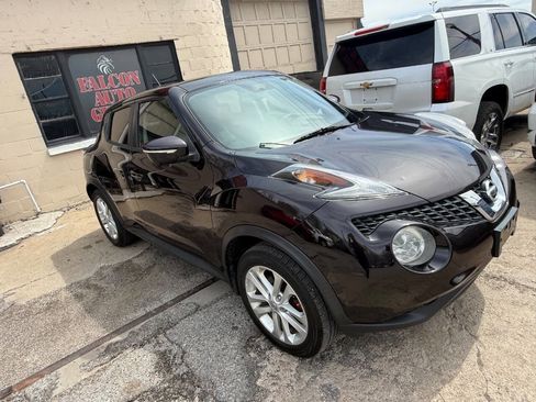Used 2015 Nissan Juke SL image 3