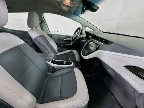 Used 2019 Chevrolet Bolt LT image 29